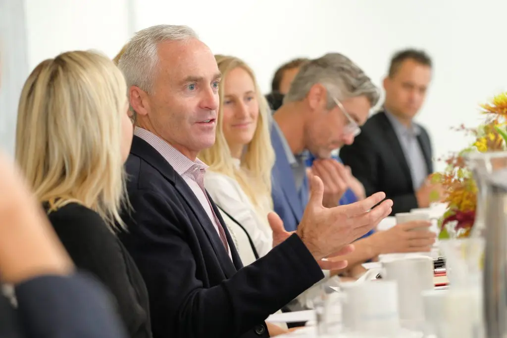 san-francisco-corporate-executive-roundtable-discussion Executive leads a private roundtable discussion at Glynn Capital in San Francisco
